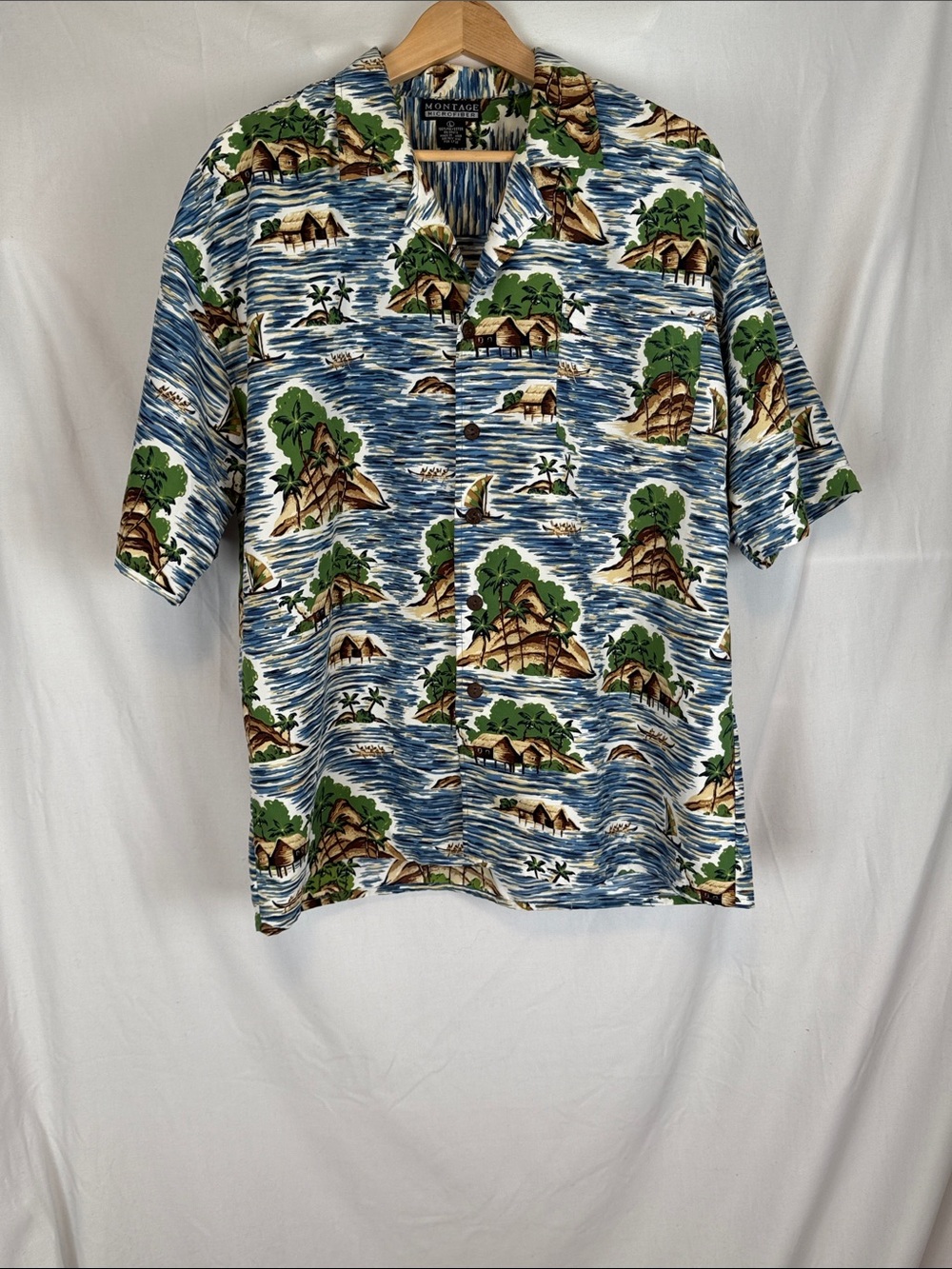 Men's Montage Microfiber Short Sleeved Button Up Hawaiian Shirt Large